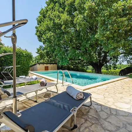 Villa Hrast Bačva