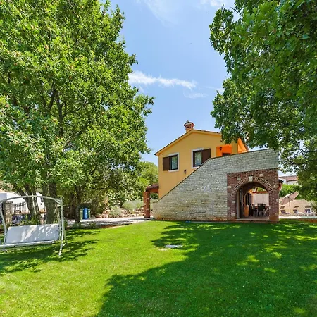 Villa Hrast